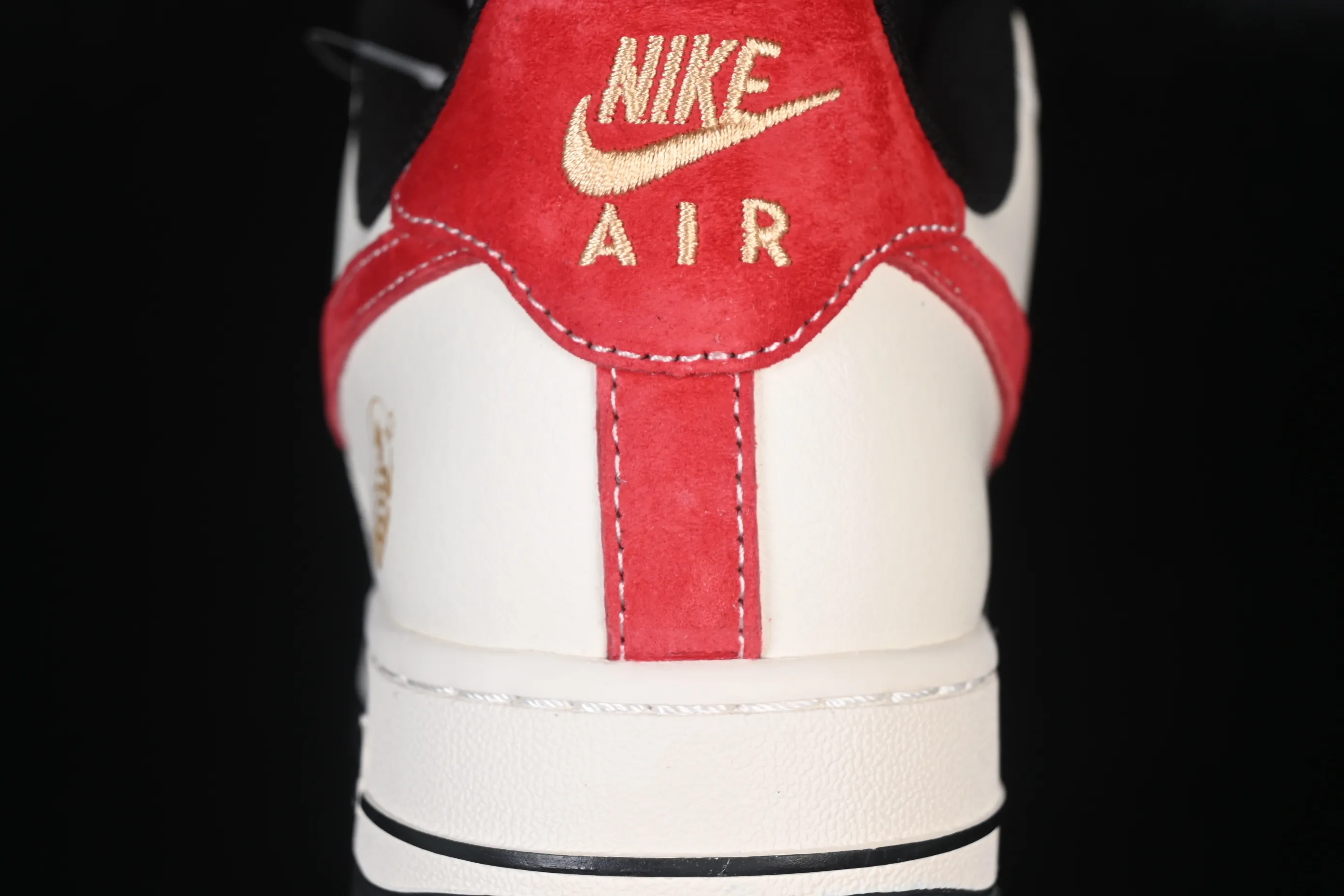 All categories Nk Air Force 1 Air Force series Nk Air Force 1 Low Air Force low-top Nike Air Force 1'07 Low Year of the Horse limited edition Red and black luck Air Force 1 low-top casual sneakers XD0028-011